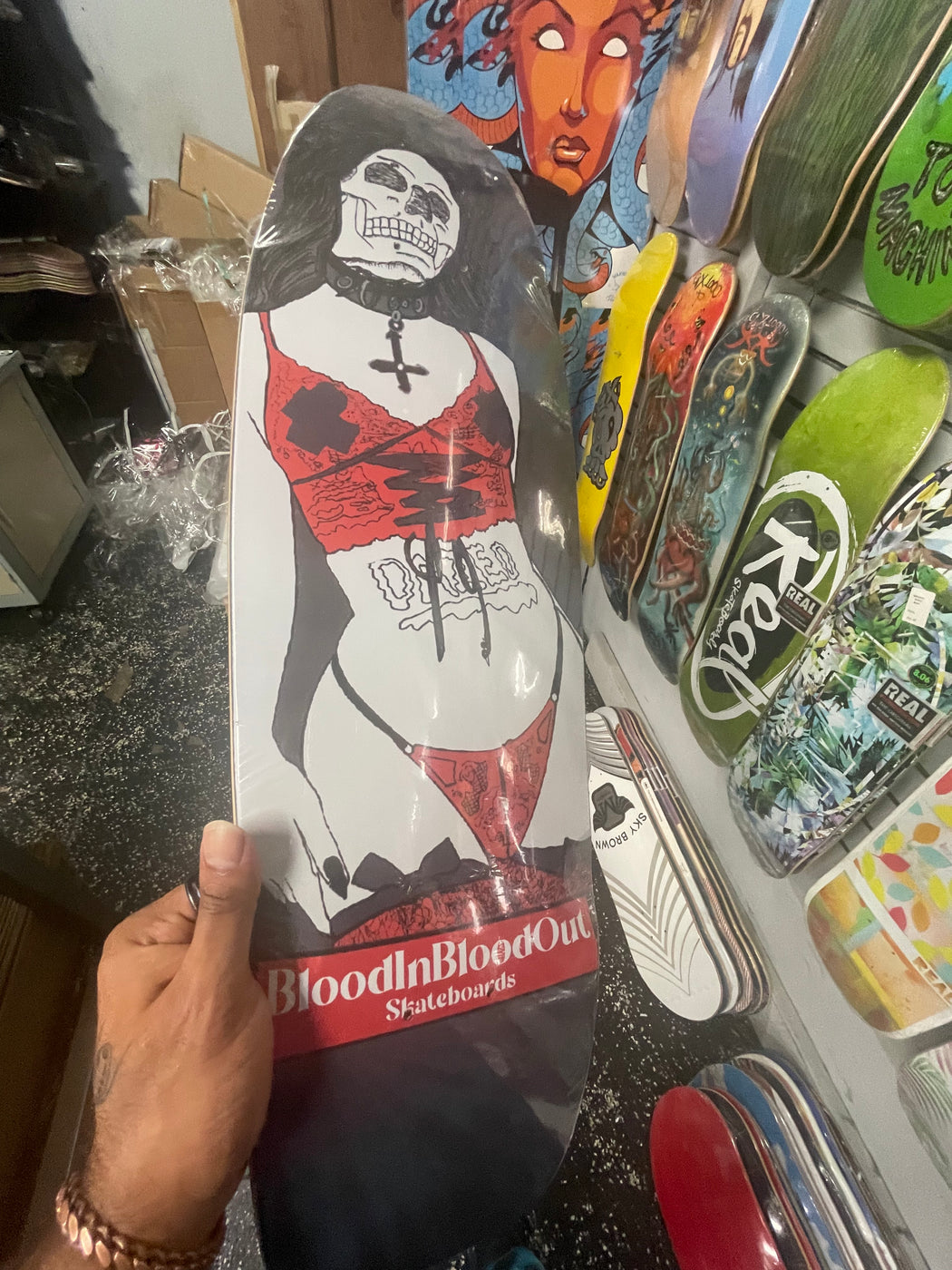 ETERNALLY CRUISIN Skateboard Deck - Dazed Not Confused